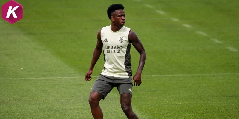 Arsenal xem Vinicius là ưu tiên chuyển nhượng số một